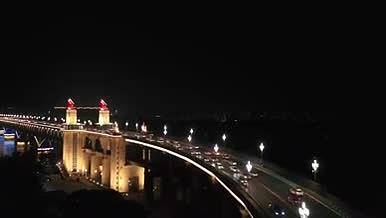 4K航拍南京长江大桥夜景视频的预览图